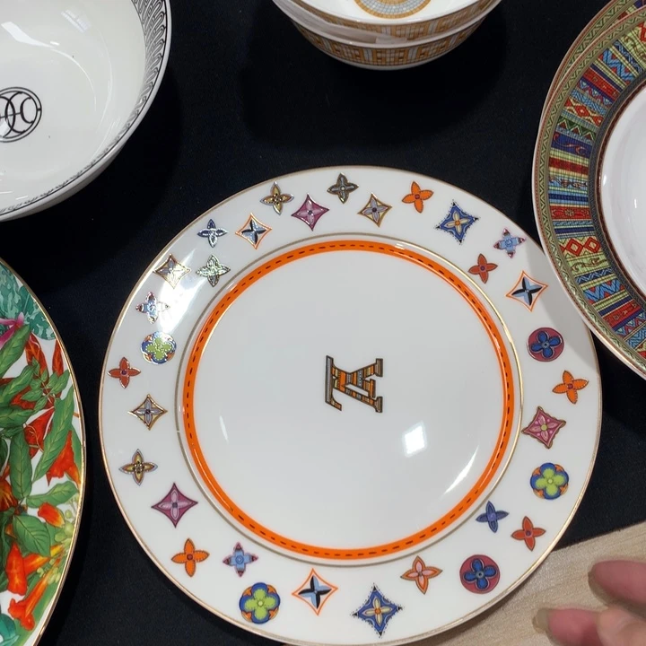 瓷片咖啡☕️？全套资管软件的