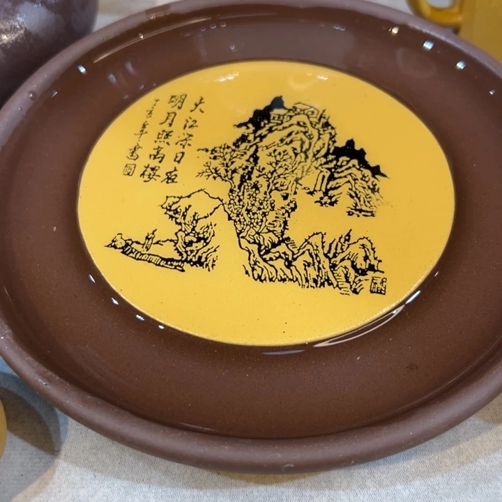 紫砂茶壶壶承。