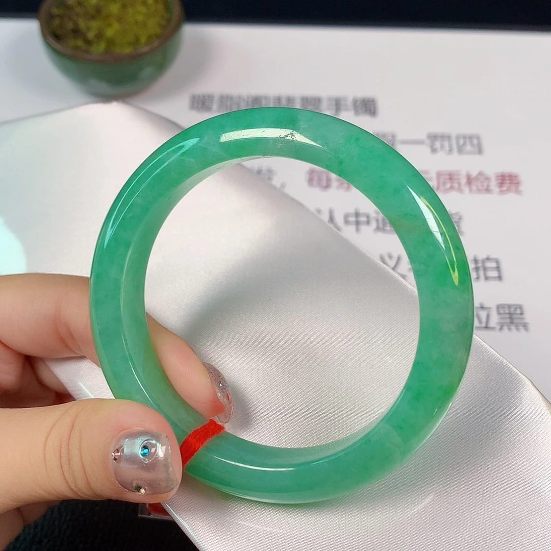 翡翠手镯未镶嵌缅甸天然1523