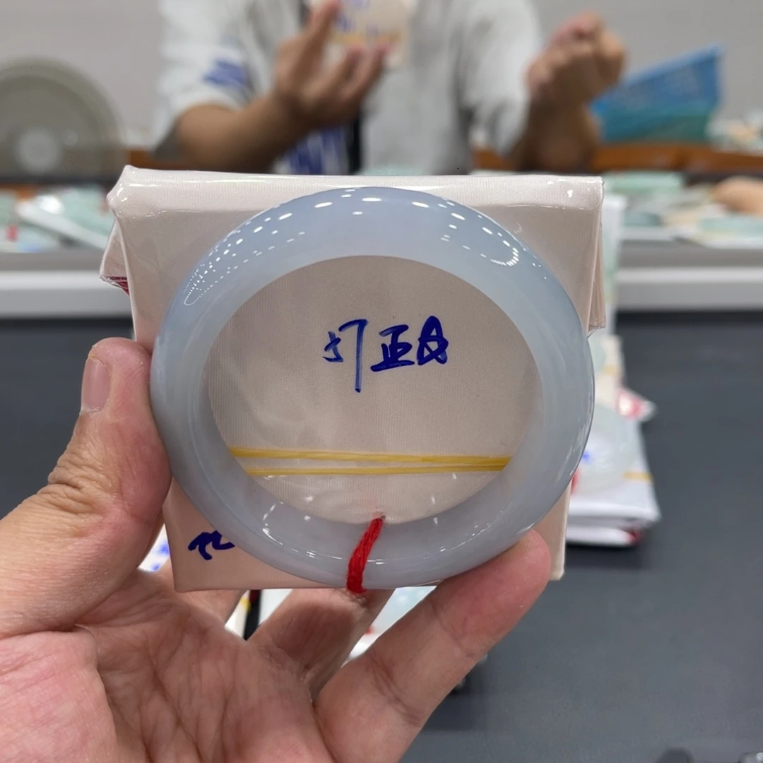 翡翠未镶嵌手镯缅甸翡翠