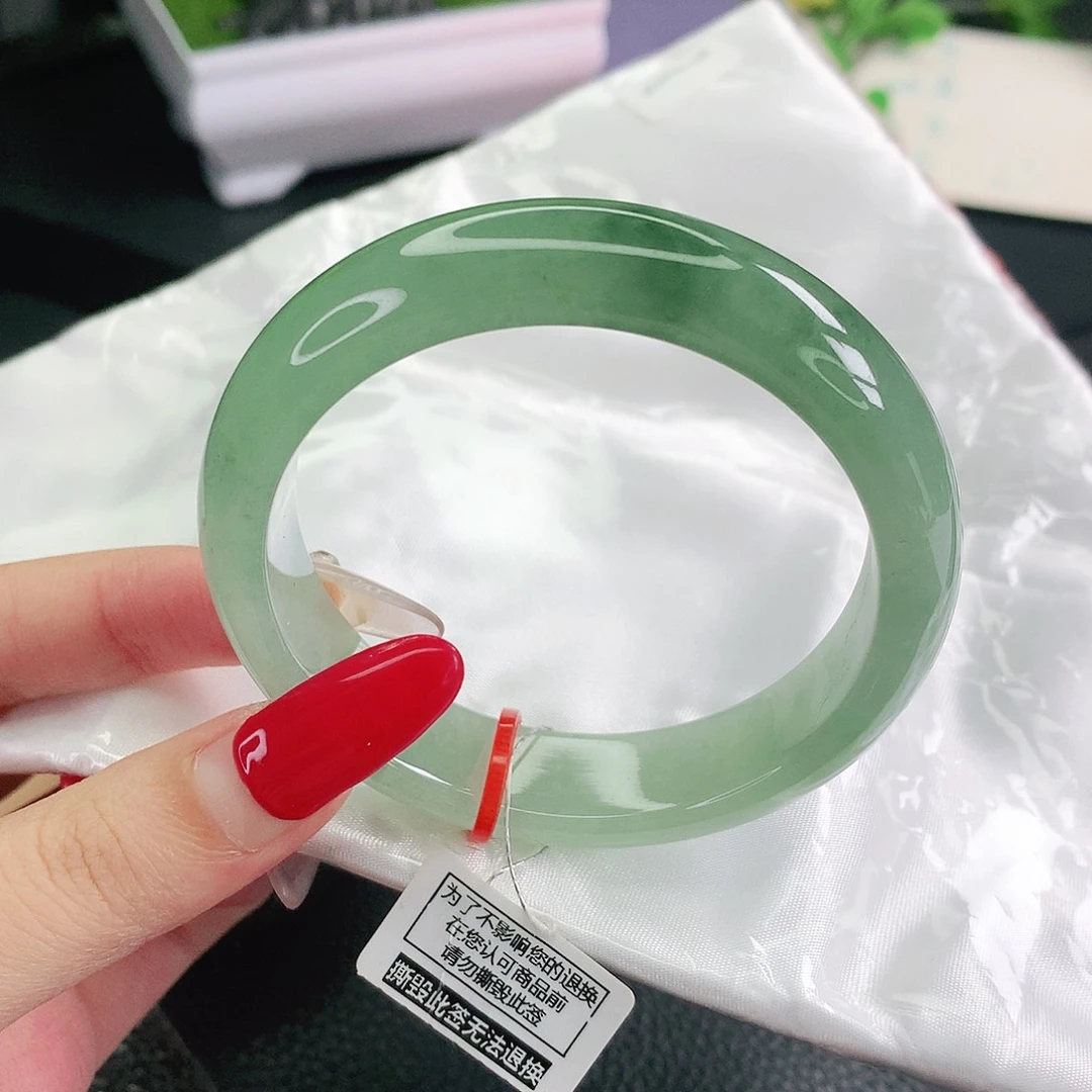 翡翠未镶嵌手镯55圈