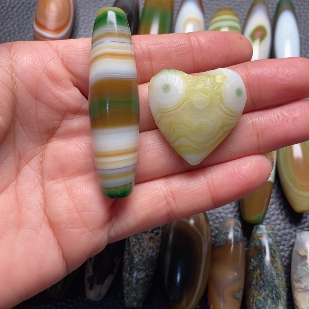 未镶嵌颈饰玛瑙/玉髓张****光