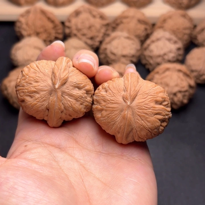 听***说把件文玩核桃40元宝