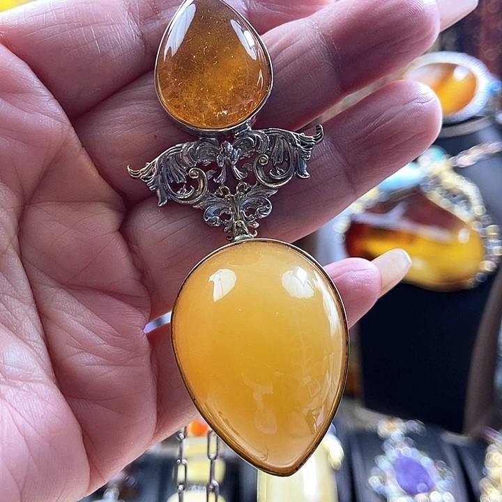 琥珀银S925镶嵌颈饰吊坠