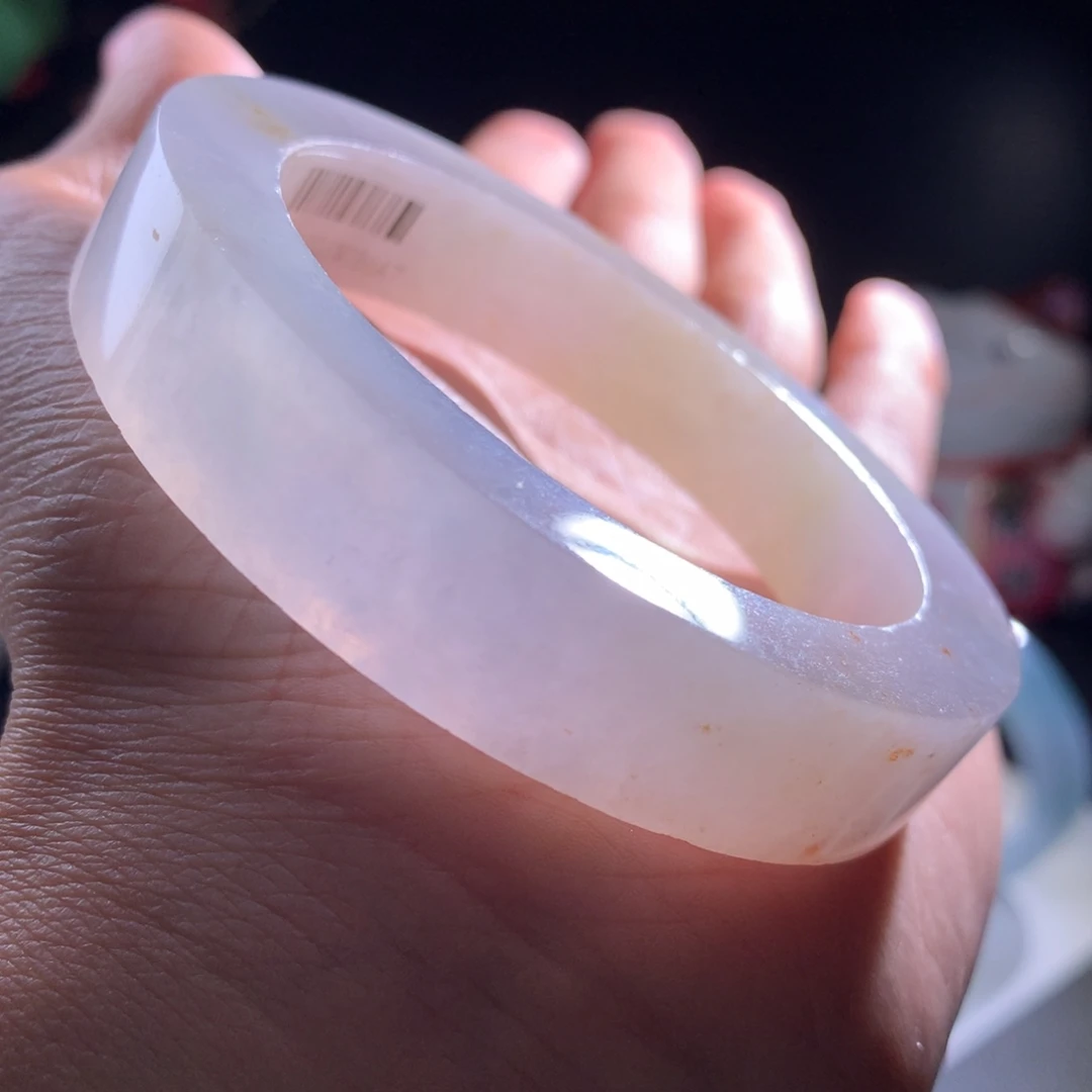 定制翡翠未镶嵌手镯