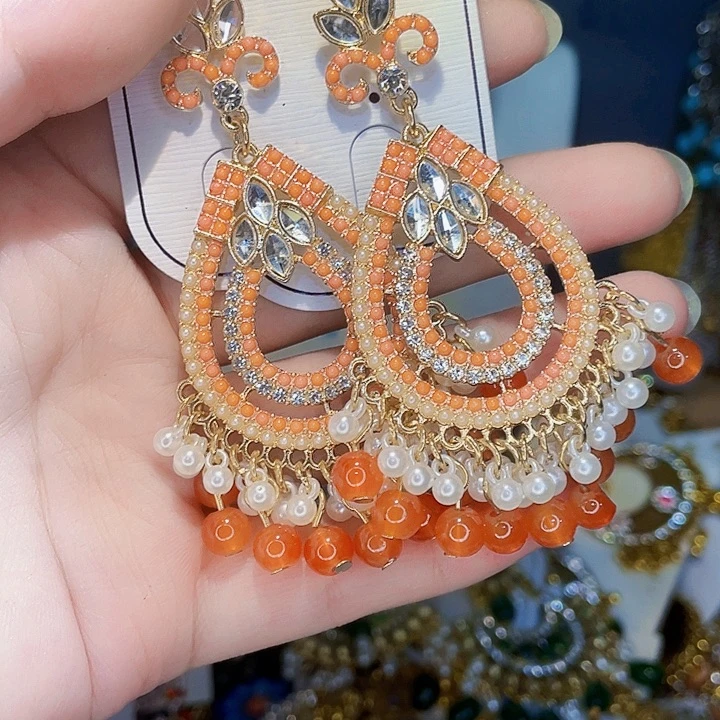 宛***儿铁合金合金锆石耳坠