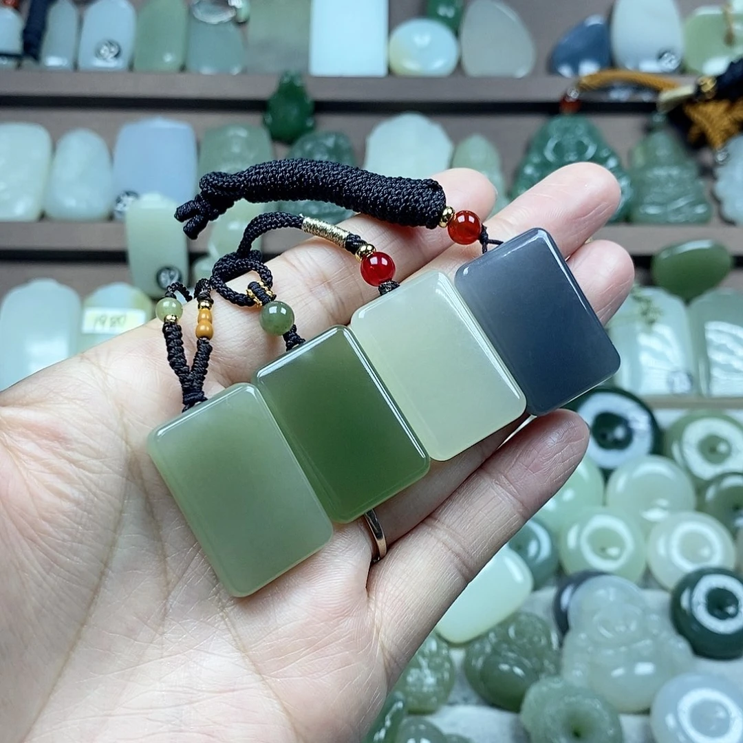 和田玉未镶嵌颈饰平安无事牌多样性发1件