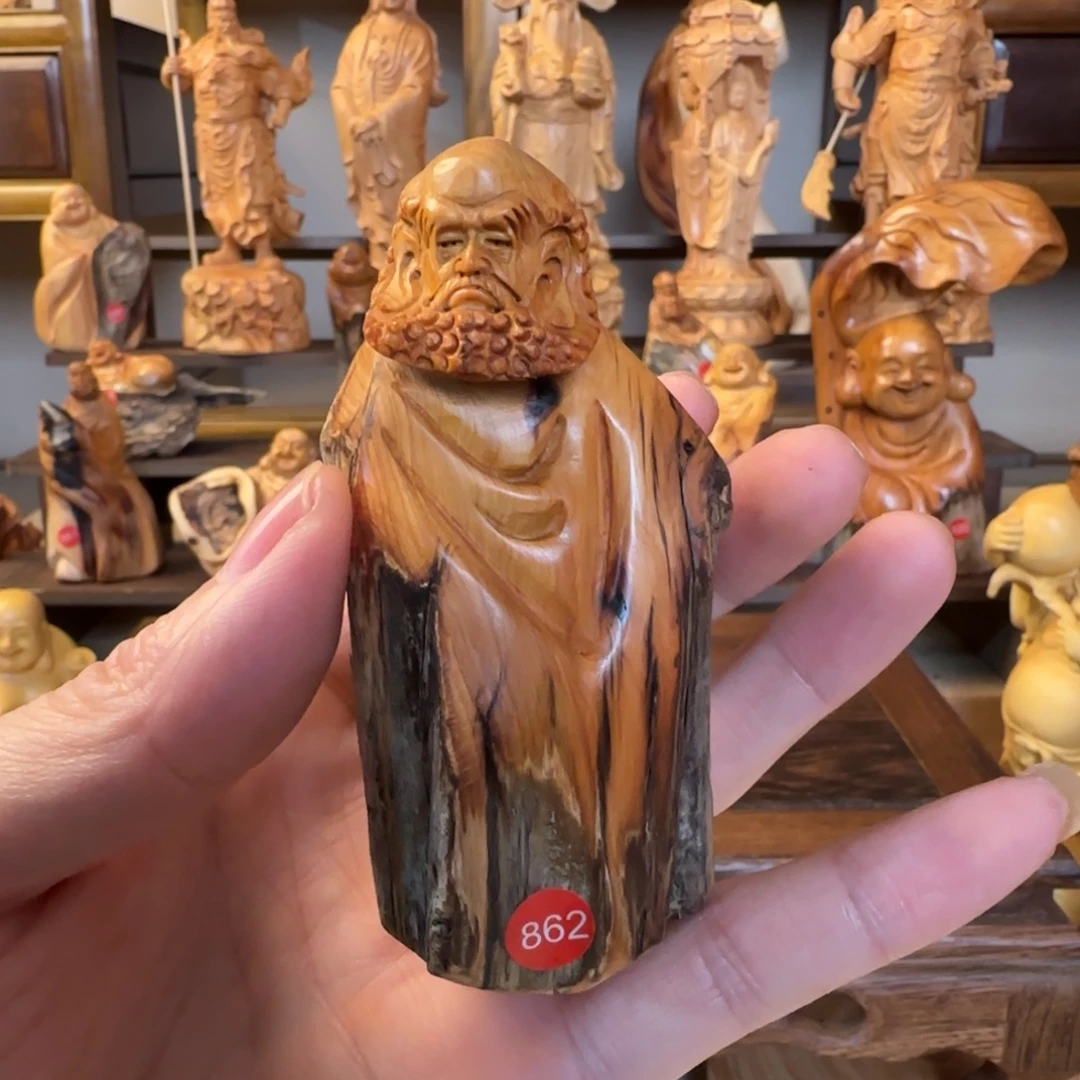 崖柏小木匠艺雕一物一拍