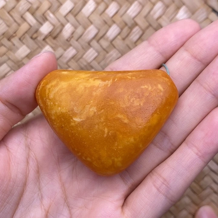 琥珀未镶嵌裸石蜜蜡M