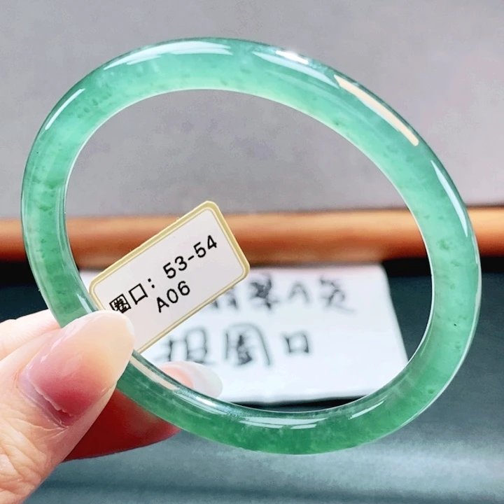 翡翠未镶嵌手镯翡翠手镯140