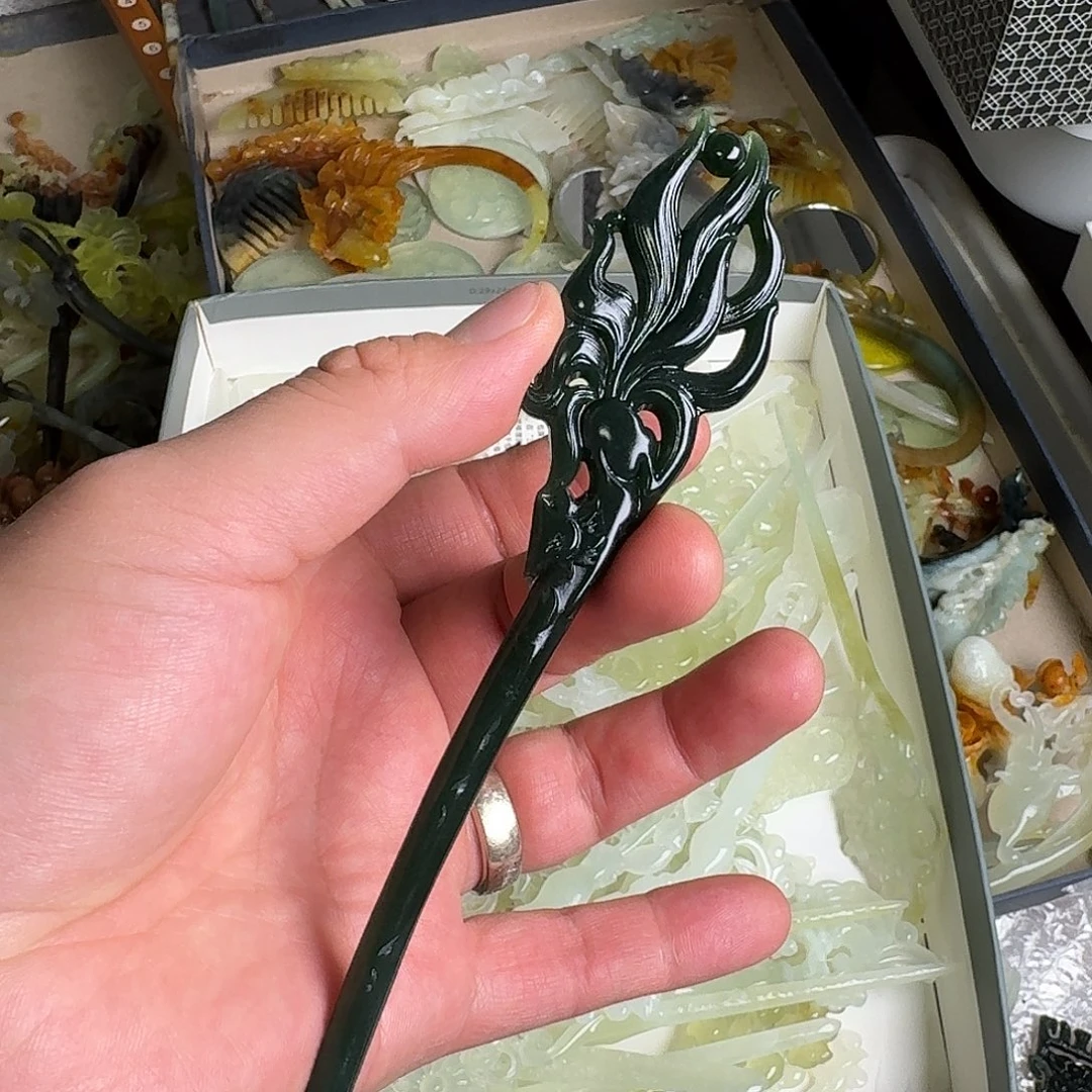 蛇纹石玉未镶嵌发饰