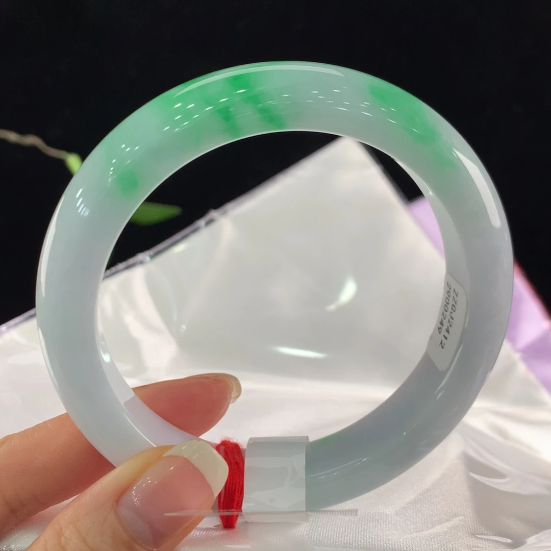 翡翠手镯未镶嵌111-0249