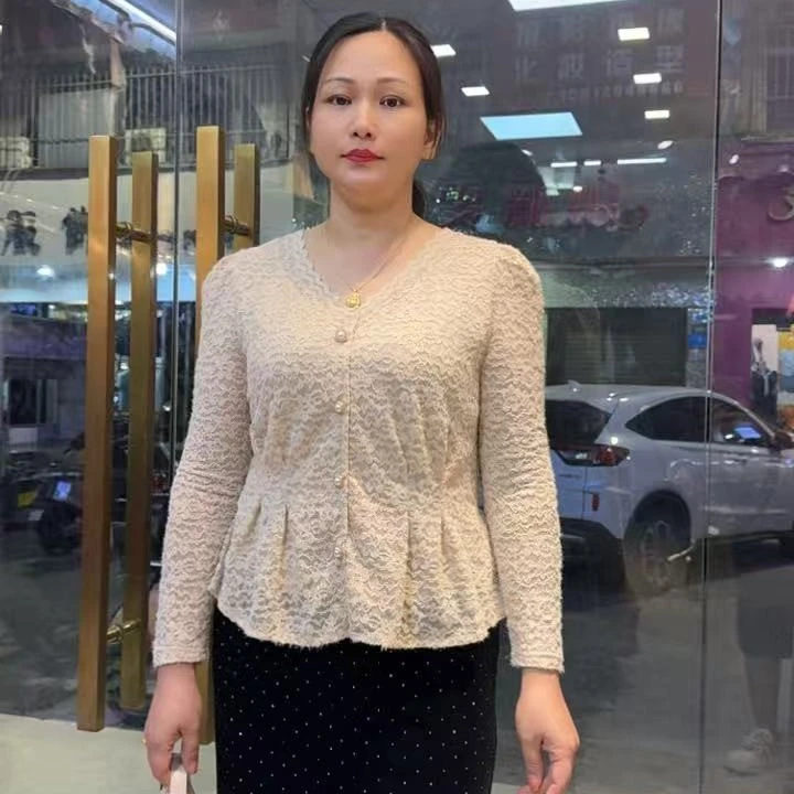 法式气质提花蕾丝长袖小衫秋季新款时尚修身洋气百搭春季