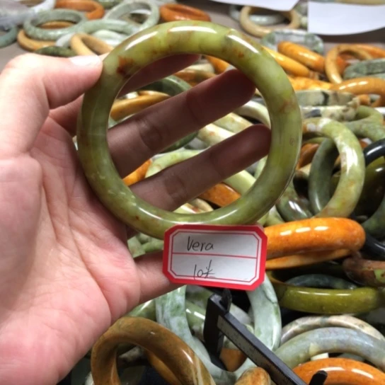 未镶嵌蛇纹石玉手镯V**a