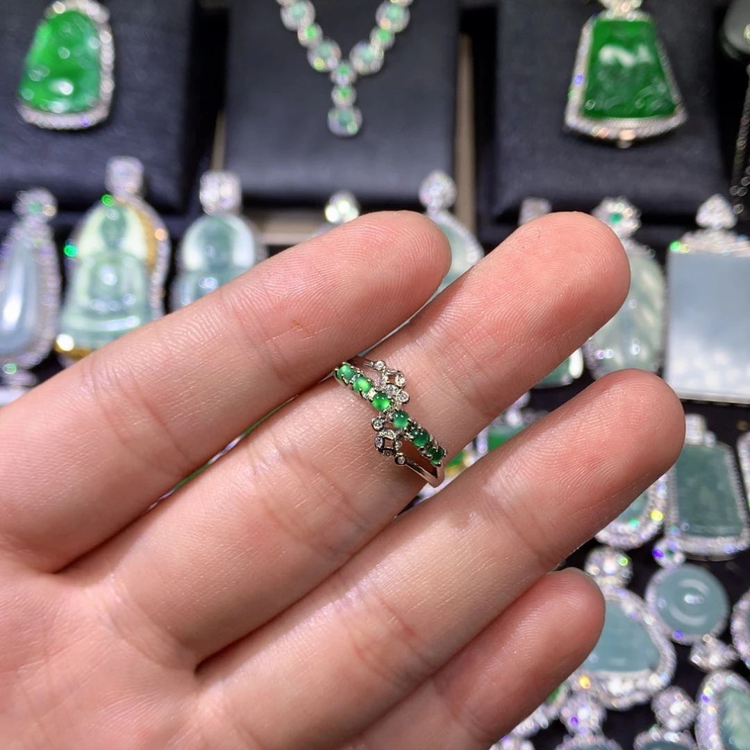 翡翠挂件未镶嵌987654456777555