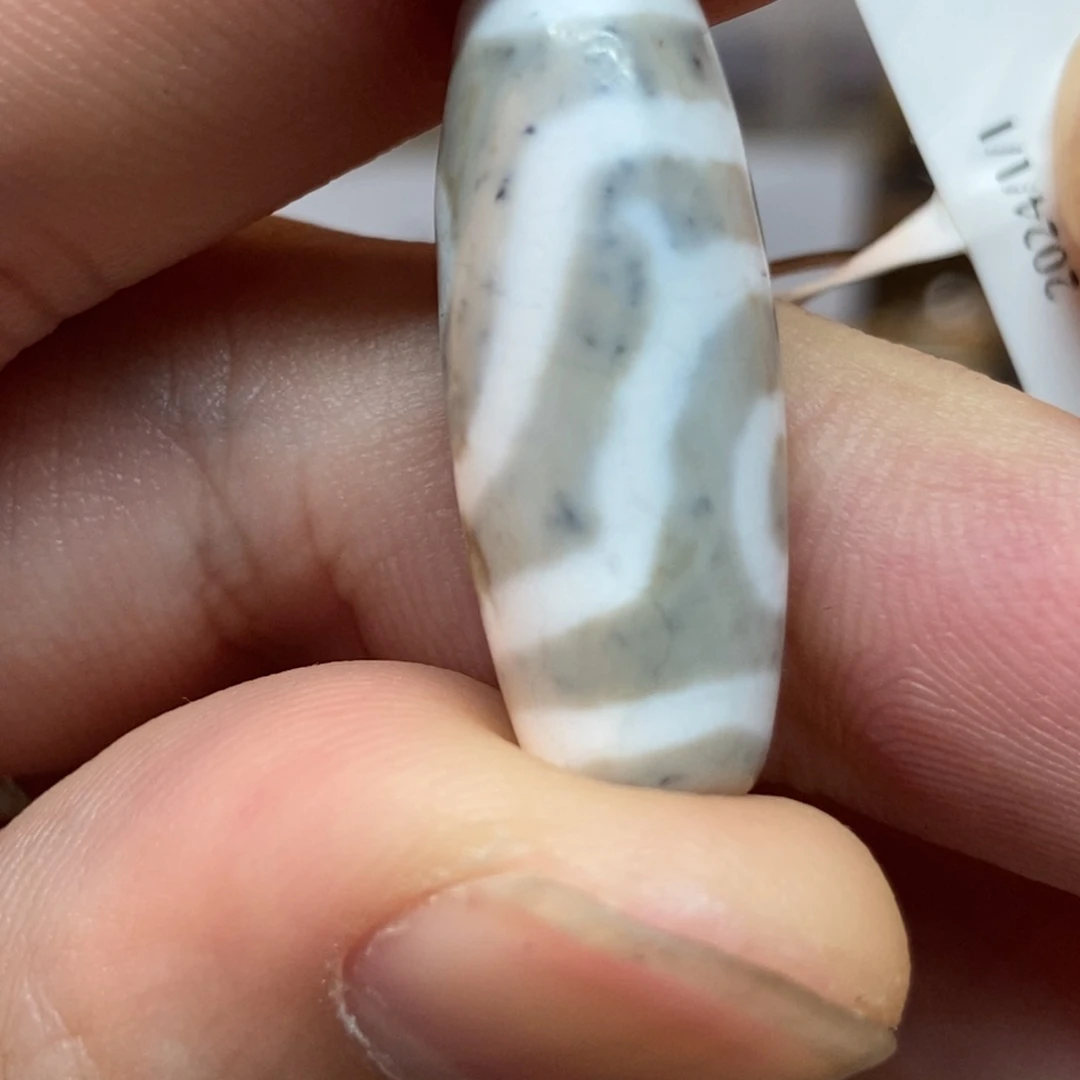 玛瑙/玉髓颈饰未镶嵌木**木