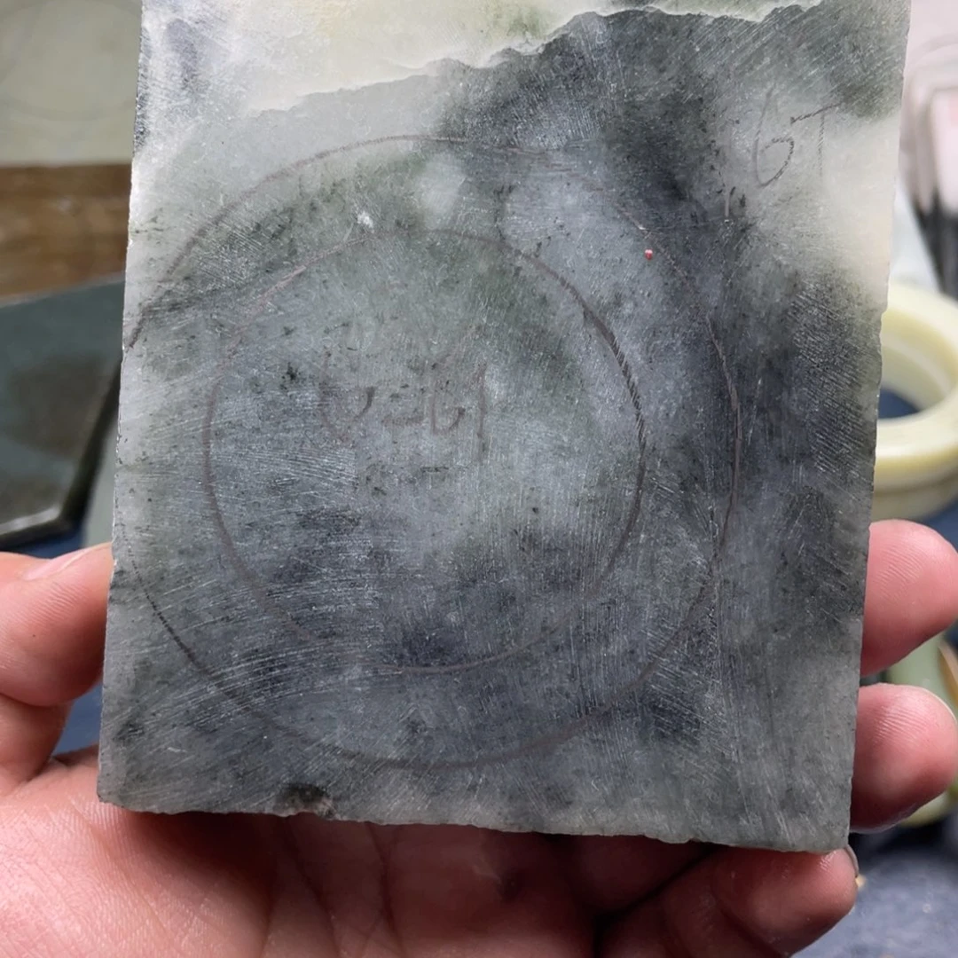 独山玉未镶嵌定制手镯