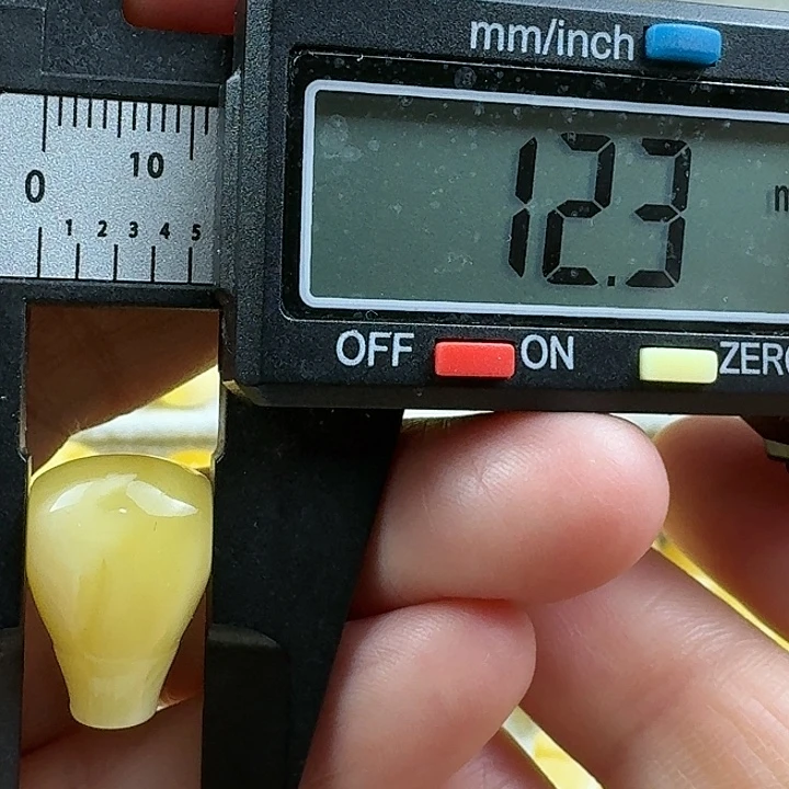 蜜蜡未镶嵌裸石42杂