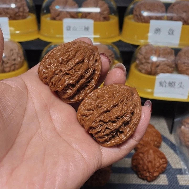 文玩核桃把件游*虎头38全品