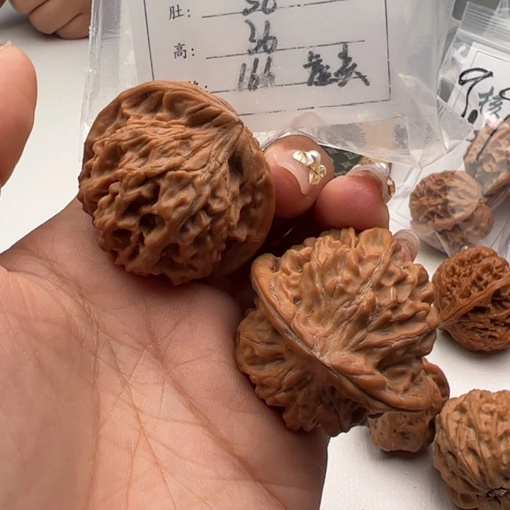 文玩核桃把件舞*飞天地黄158
