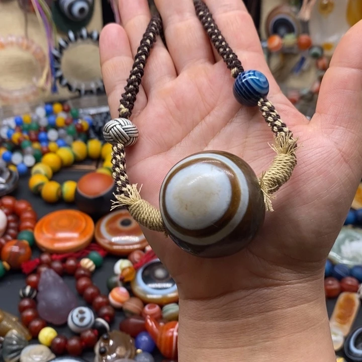 玛瑙/玉髓颈饰未镶嵌