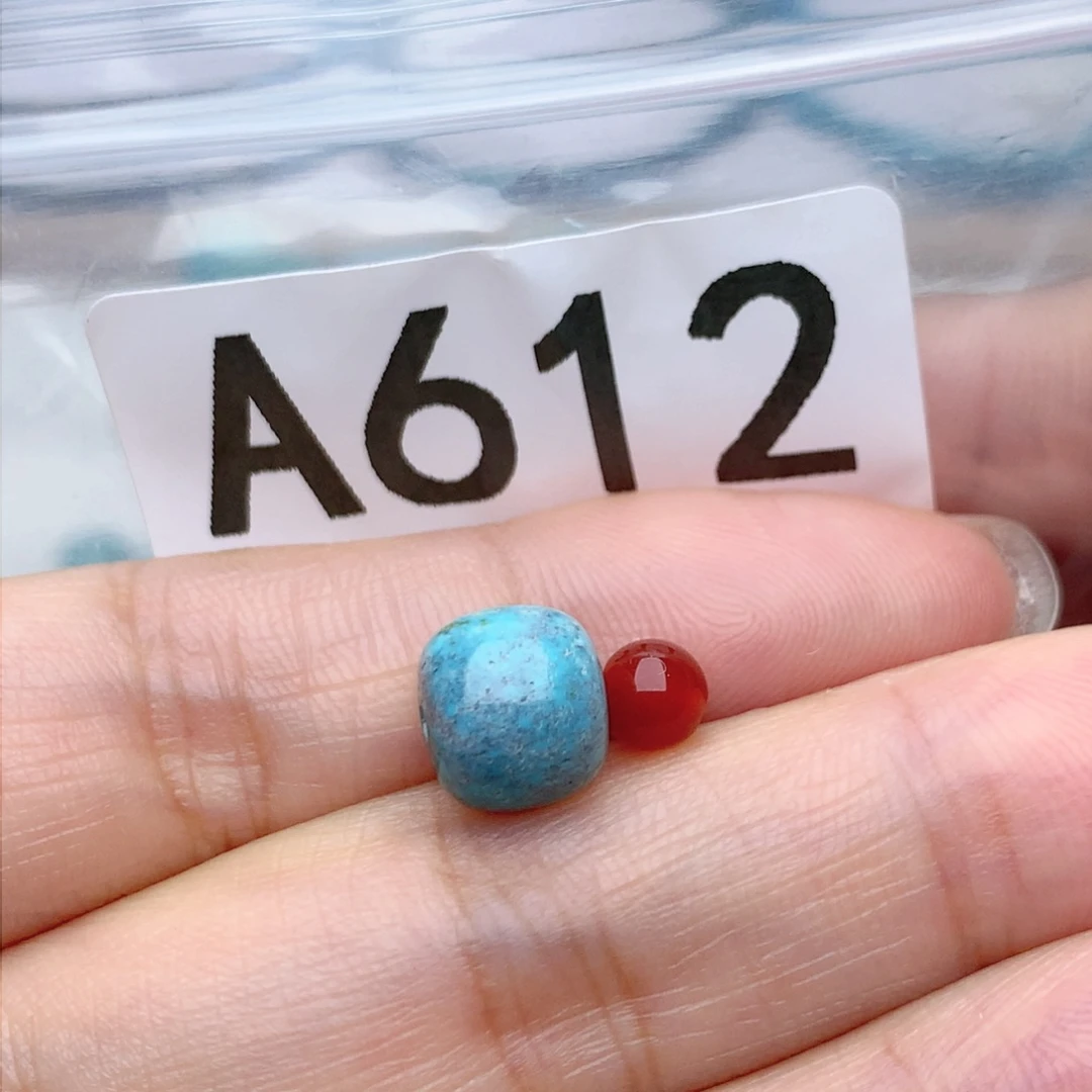 未镶嵌南红玛瑙珠宝奇石