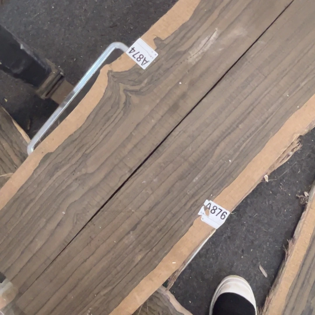 皮****墨西哥黑柿木两块