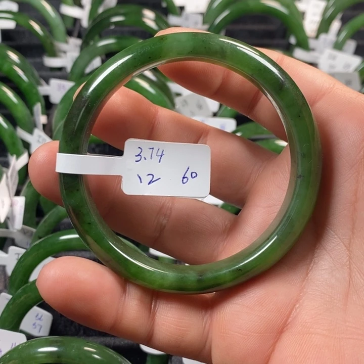 和田玉（碧玉）手镯未镶嵌60+