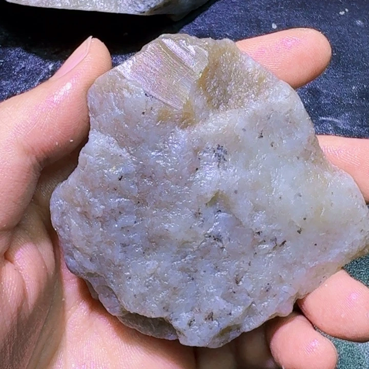 未镶嵌和田玉（糖玉）珠宝半成品