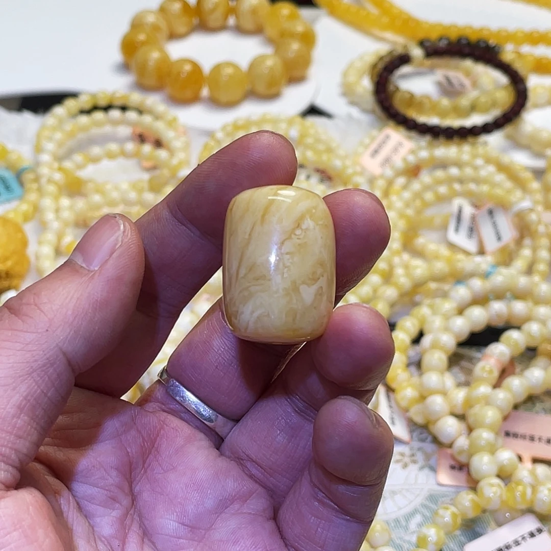 蜜蜡未镶嵌吊坠(赠链)桶珠有花粉