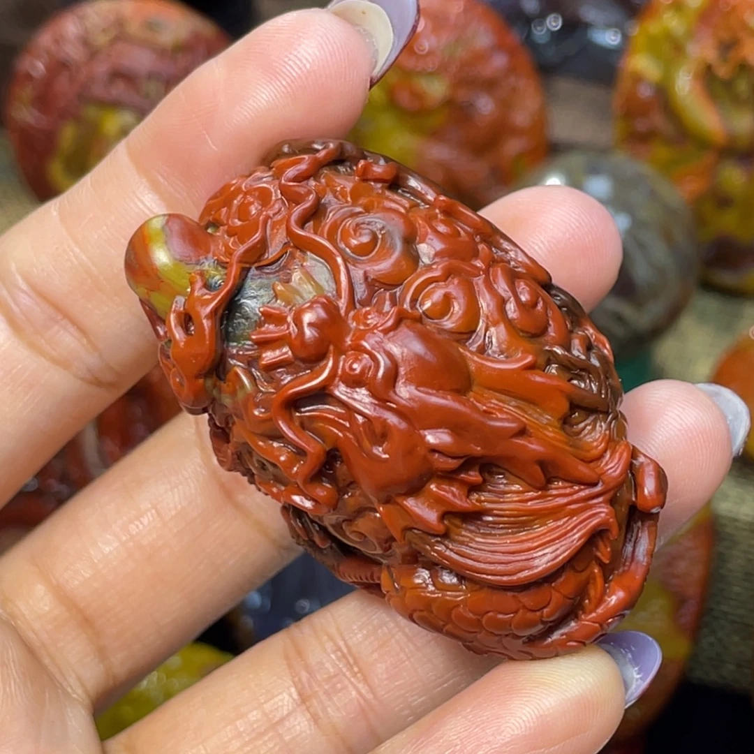未镶嵌玛瑙/玉髓珠宝奇石鸽血红龙戏珠