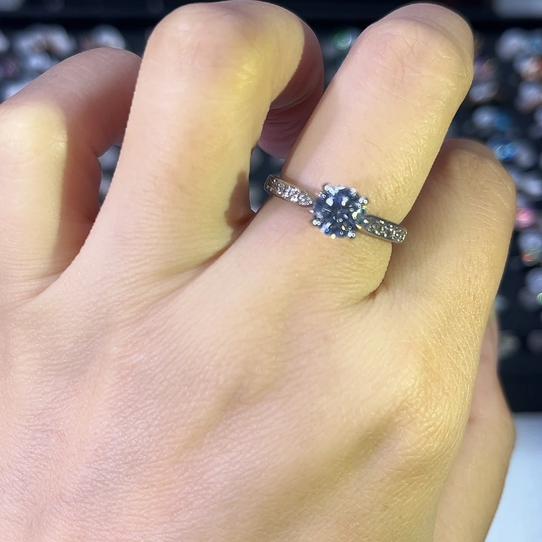 莫桑石非金属SH微镶四爪一卡