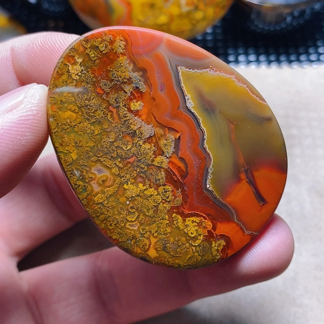 玛瑙/玉髓颈饰未镶嵌L*缘