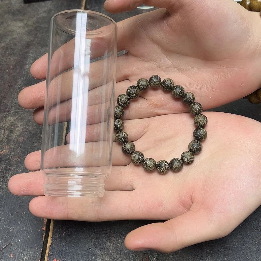 大叶紫檀（黑酸枝木类）