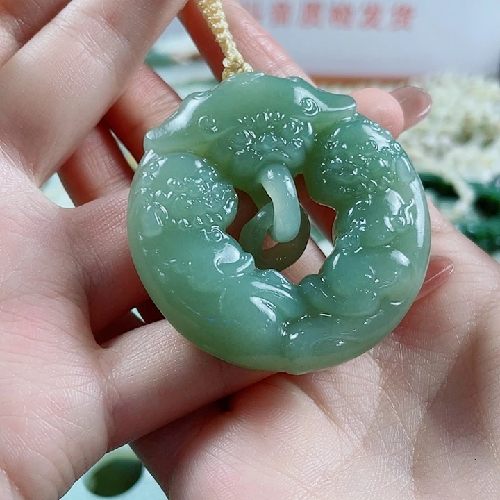 未镶嵌和田玉挂件