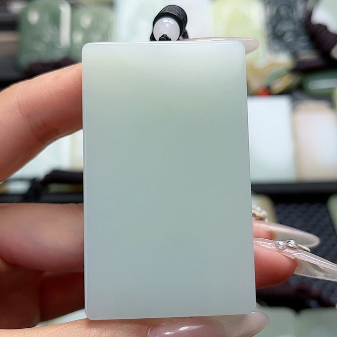 【闪购商品】和田玉未镶嵌颈饰正****。