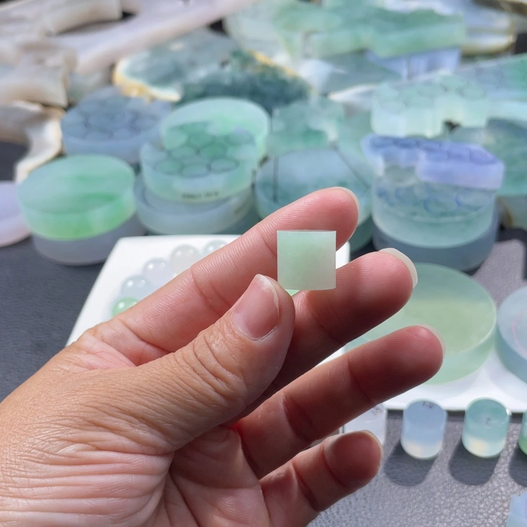 定制翡翠未镶嵌12+珠子