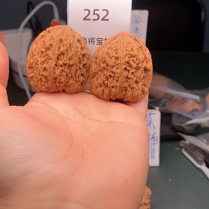 把件文玩核桃40-252全品高炮差3