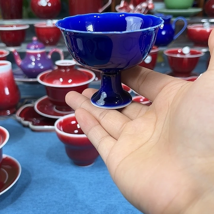 景德镇浅行朗红贵妃杯
