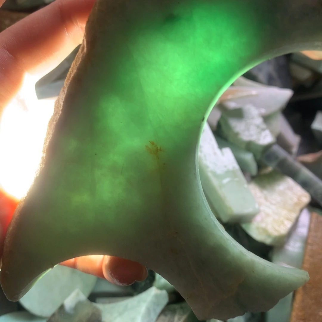 翡翠颈饰未镶嵌缅甸翡翠