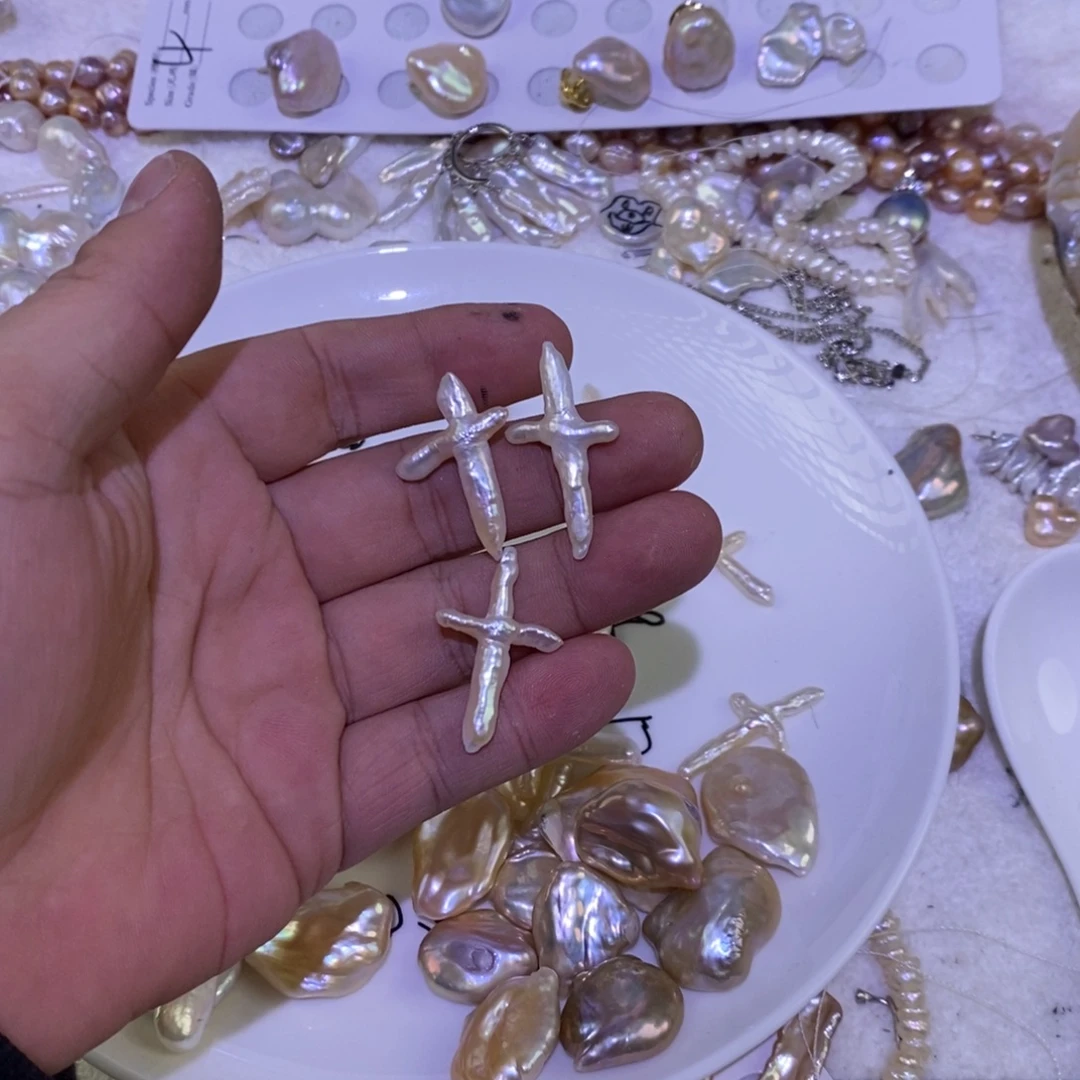 木***子淡水珍珠耳饰未镶嵌