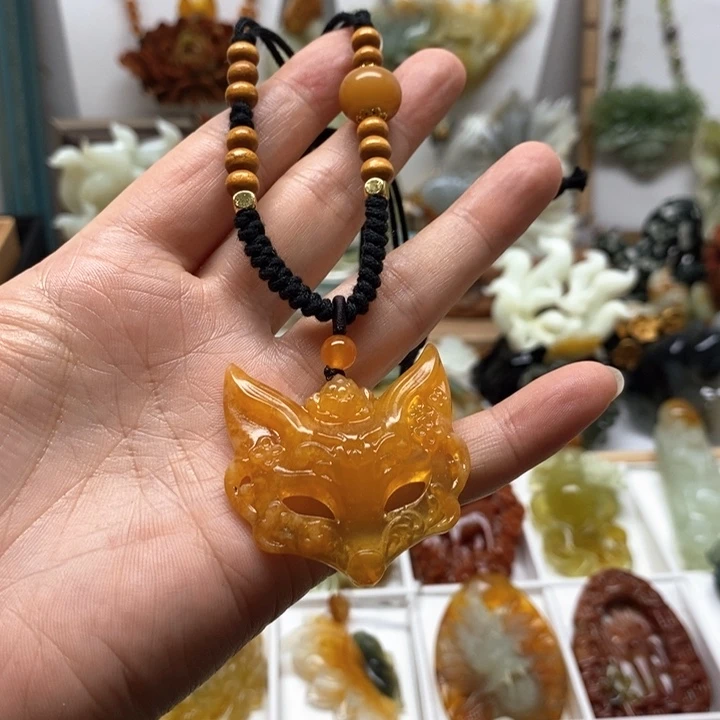 未镶嵌蛇纹石玉颈饰