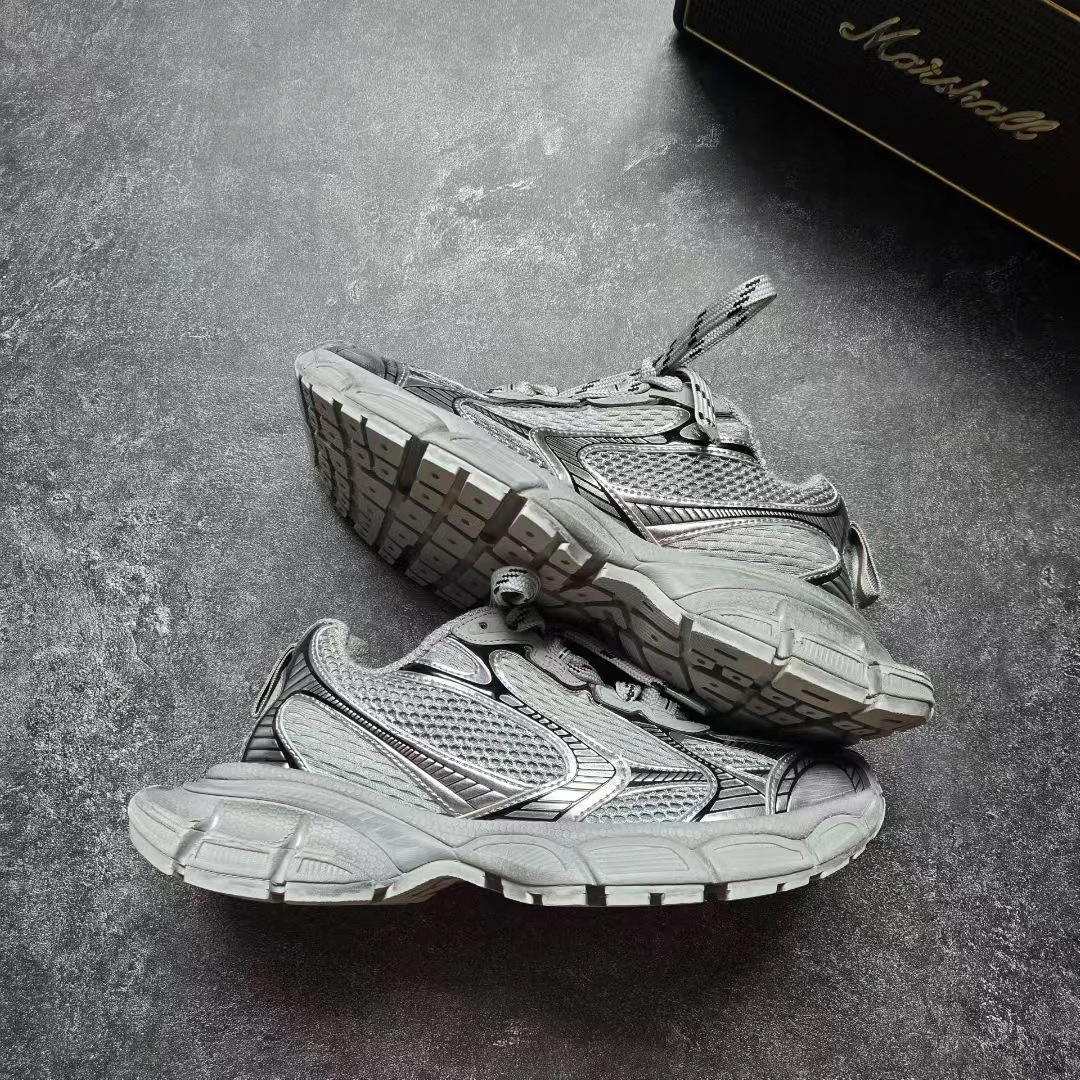 99新 Balenciaga/巴黎世家 38码 3XL 银灰色 鞋