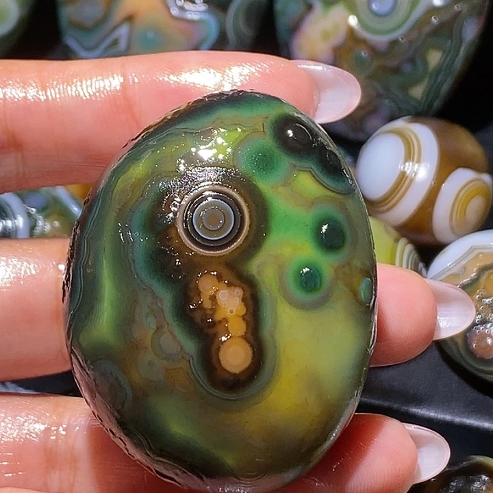 玛瑙/玉髓未镶嵌珠宝奇石100