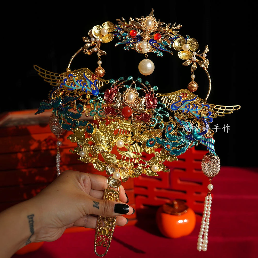 红色重工民族风团扇新娘结婚秀禾服新中式镂空成品遮面手捧花喜扇