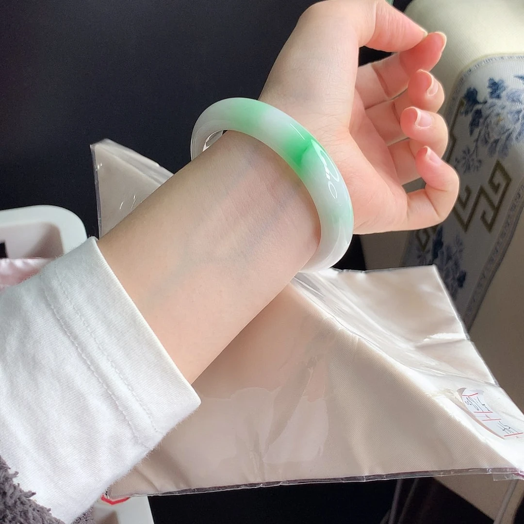 未镶嵌手镯翡翠（42号）