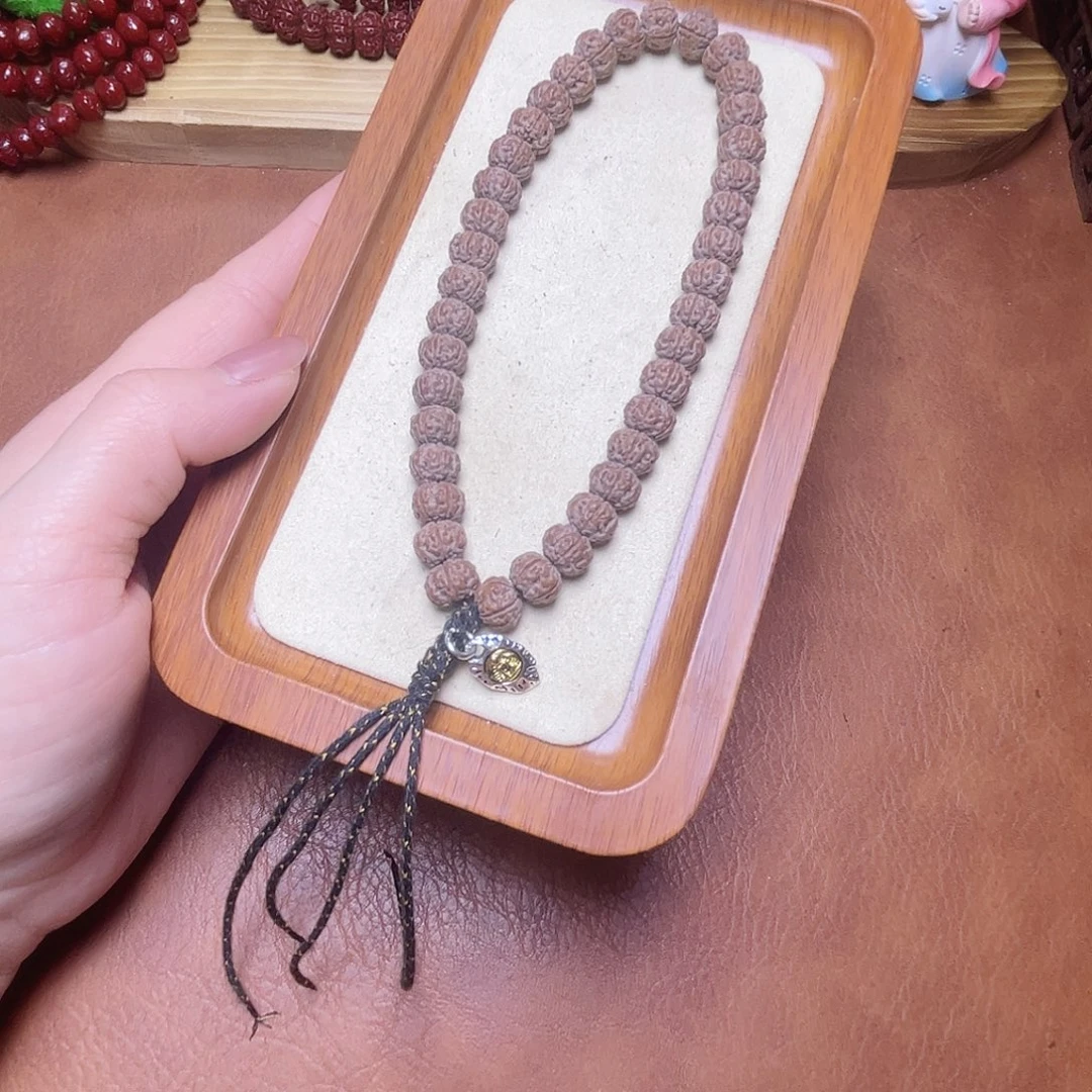 文玩核桃吊坠老树王手持1111111111