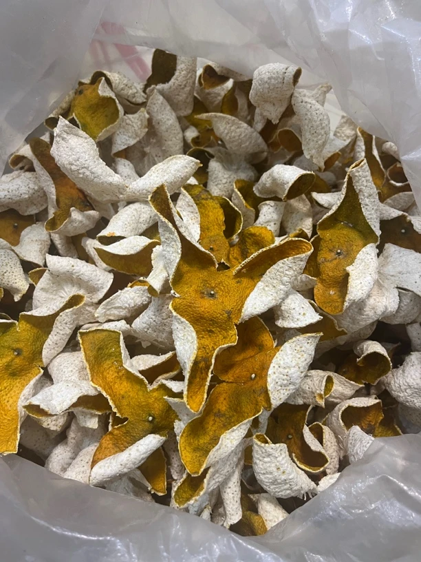 2024新会核心产区南坦冬至柑皮正宗陈皮，油包饱满，值得收藏。