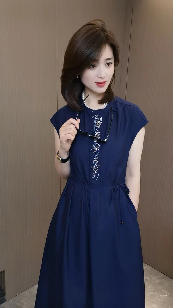 柏澜【暗香疏影】圆领无袖宽松腰气质通勤连衣裙遮肚减龄中长款时尚