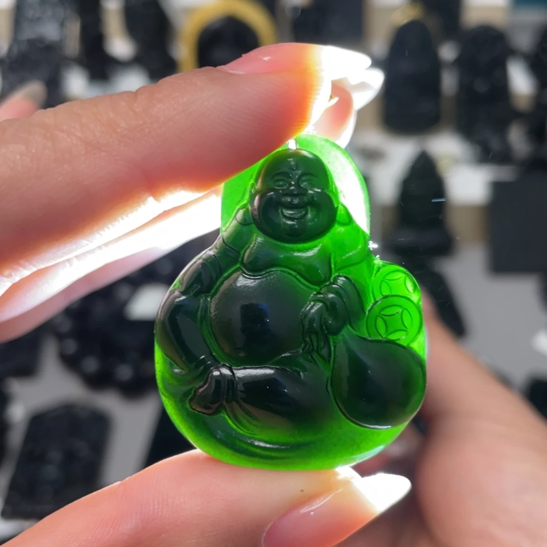 未镶嵌蛇纹石玉吊坠